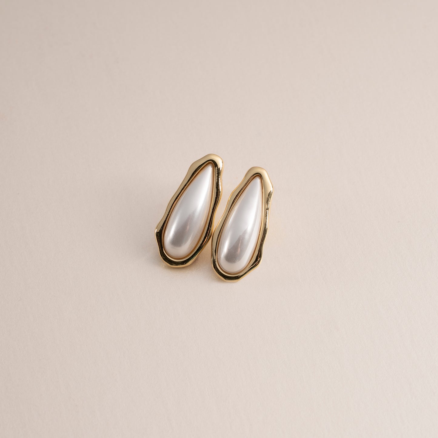 Mary Earrings